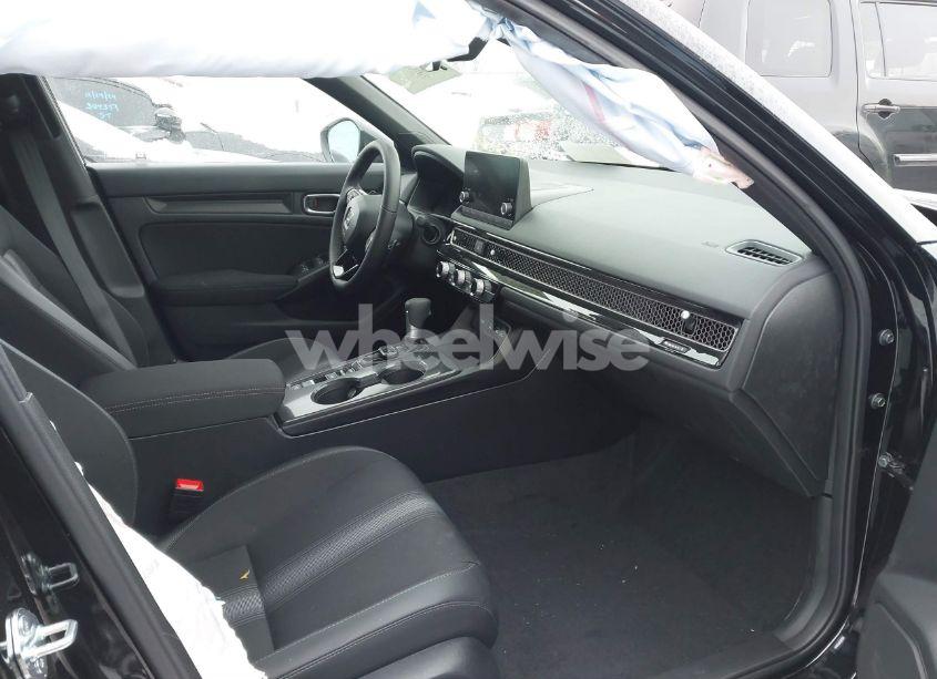 Photo 5 of 2025 Honda Civic SPORT (VIN 19XFL2H82SE008568)