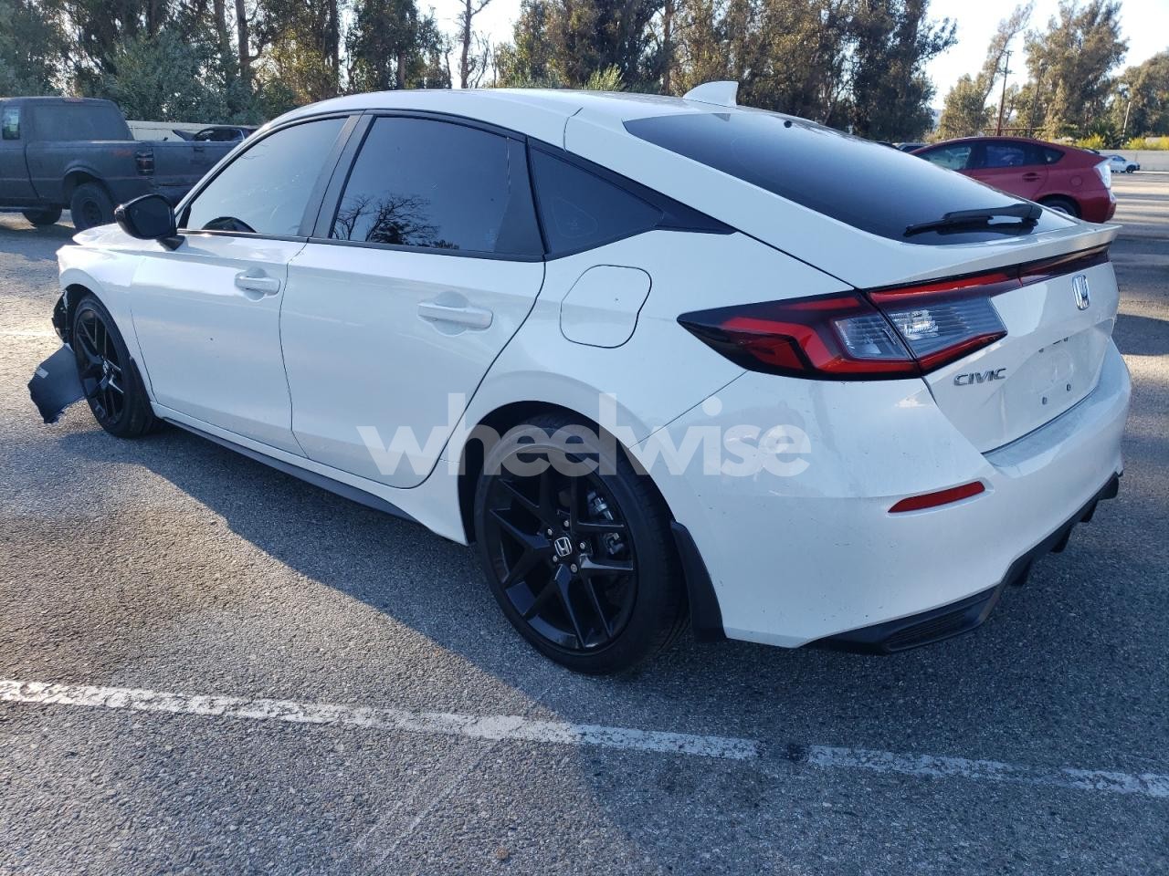 Photo 2 of 2025 HONDA CIVIC SPORT (VIN 19XFL2H82SE022387)