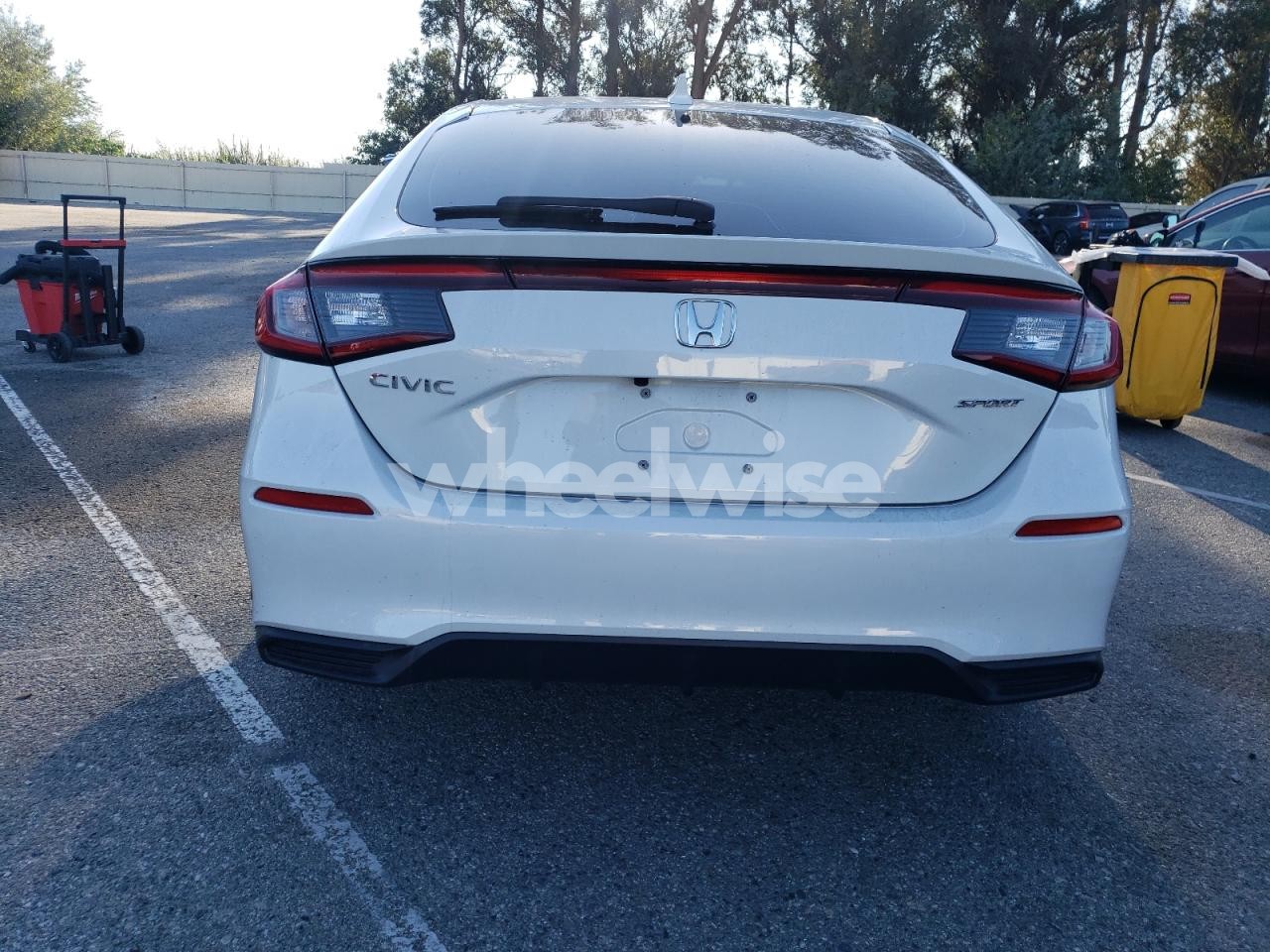 Photo 6 of 2025 HONDA CIVIC SPORT (VIN 19XFL2H82SE022387)