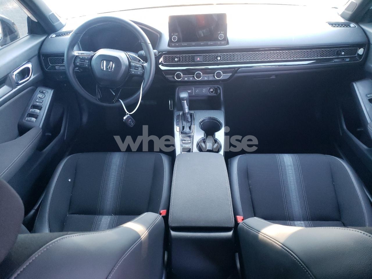 Photo 8 of 2025 HONDA CIVIC SPORT (VIN 19XFL2H82SE022387)