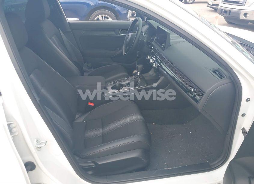 Photo 5 of 2024 Honda Civic SPORT (VIN 19XFL2H83RE026233)