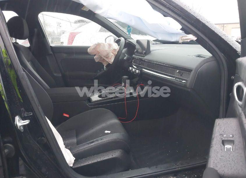 Photo 5 of 2024 Honda Civic SPORT (VIN 19XFL2H85RE027531)