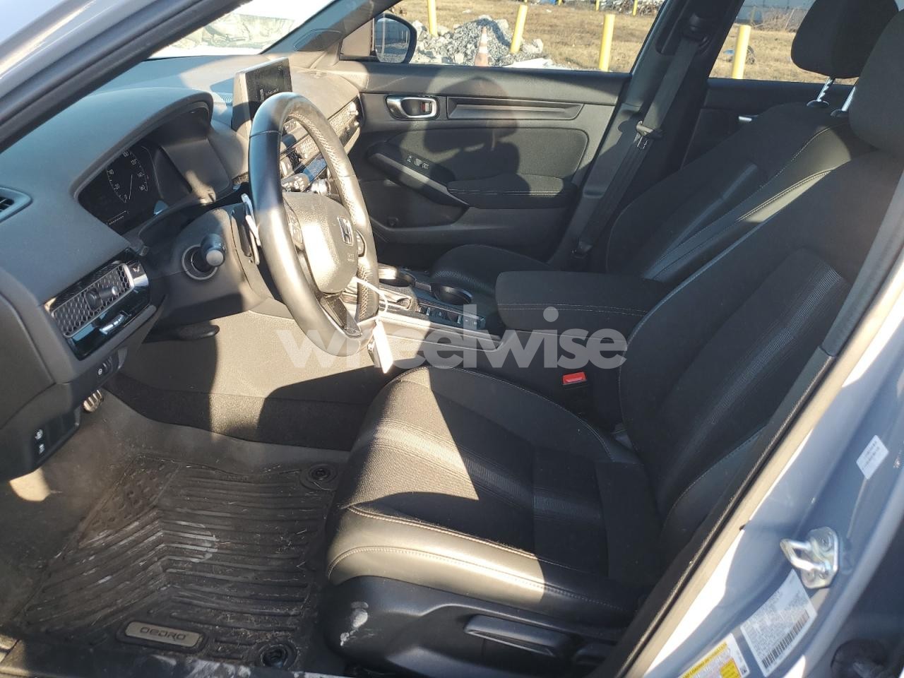 Photo 7 of 2023 HONDA CIVIC SPORT (VIN 19XFL2H86PE022593)