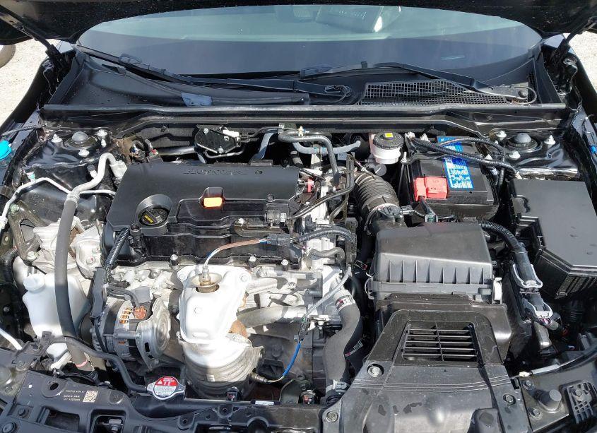 Photo 10 of 2024 Honda Civic SPORT (VIN 19XFL2H86RE007577)