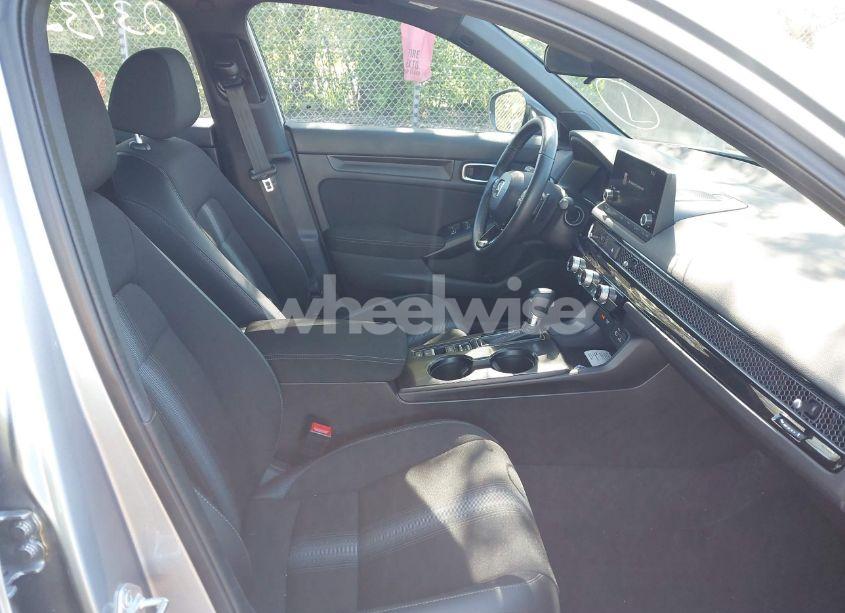 Photo 5 of 2024 Honda Civic SPORT (VIN 19XFL2H86RE011127)