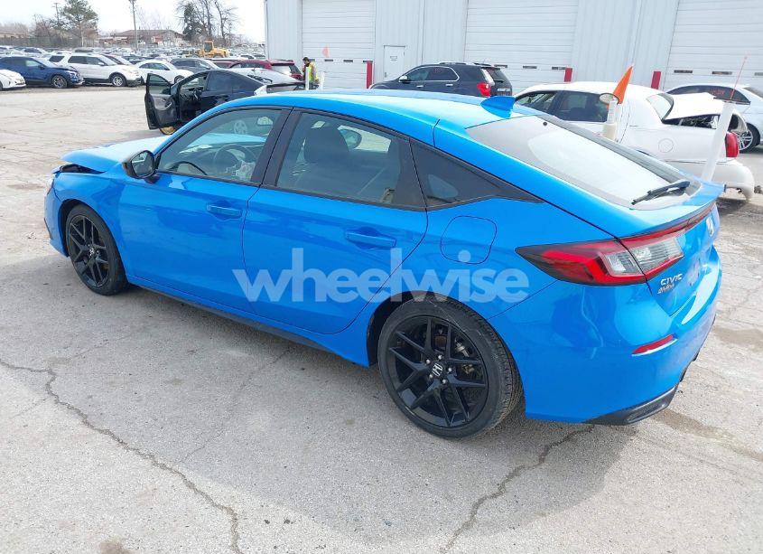 Photo 3 of 2024 Honda Civic SPORT (VIN 19XFL2H86RE013640)