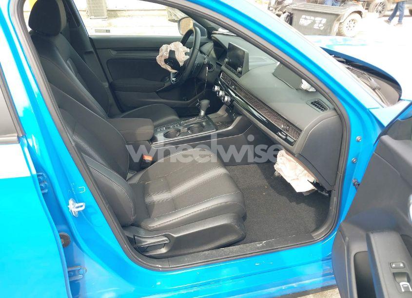 Photo 5 of 2024 Honda Civic SPORT (VIN 19XFL2H86RE013640)