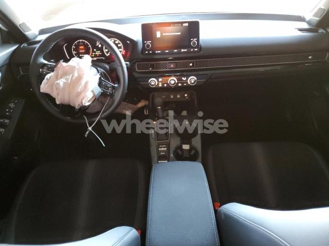 Photo 4 of 2025 HONDA CIVIC SPORT (VIN 19XFL2H86SE017158)