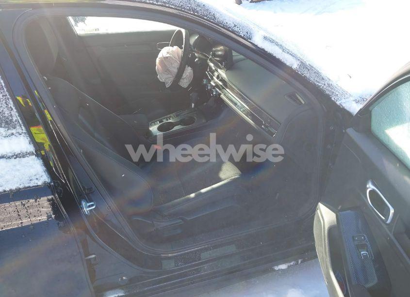 Photo 5 of 2024 Honda Civic SPORT (VIN 19XFL2H87RE019608)