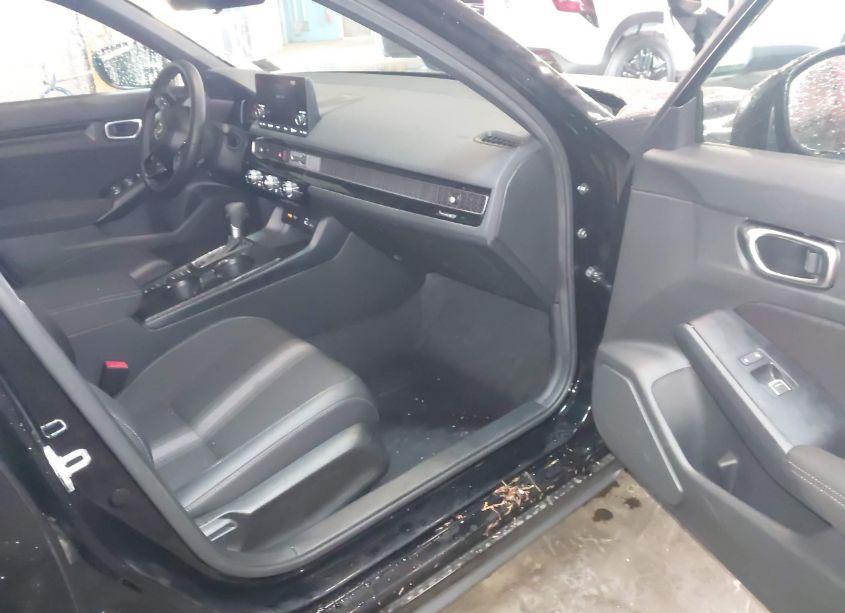 Photo 5 of 2024 Honda Civic SPORT (VIN 19XFL2H87RE021360)