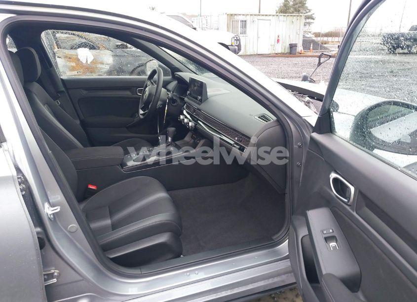 Photo 5 of 2024 Honda Civic SPORT (VIN 19XFL2H88RE019097)