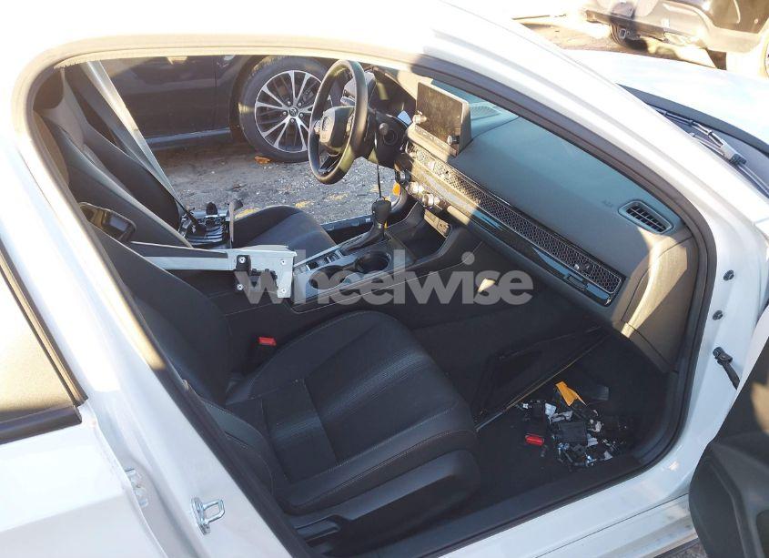 Photo 5 of 2024 Honda Civic SPORT (VIN 19XFL2H88RE023716)