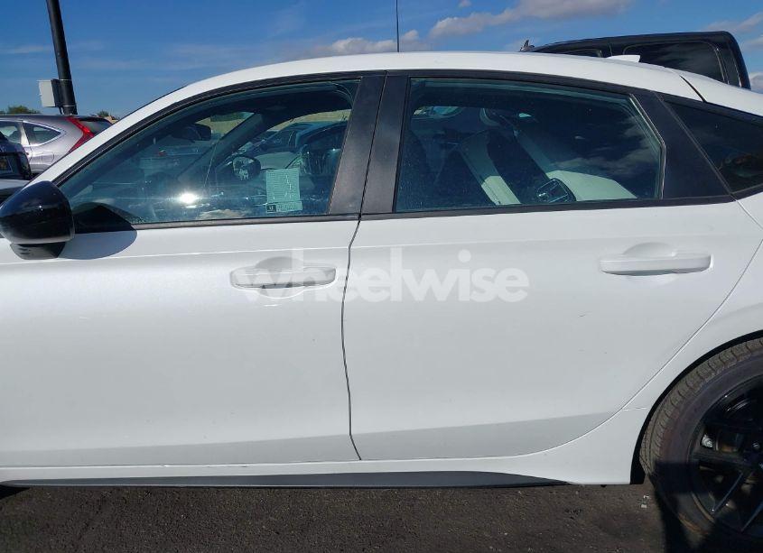 Photo 15 of 2024 Honda Civic SPORT (VIN 19XFL2H89RE015009)