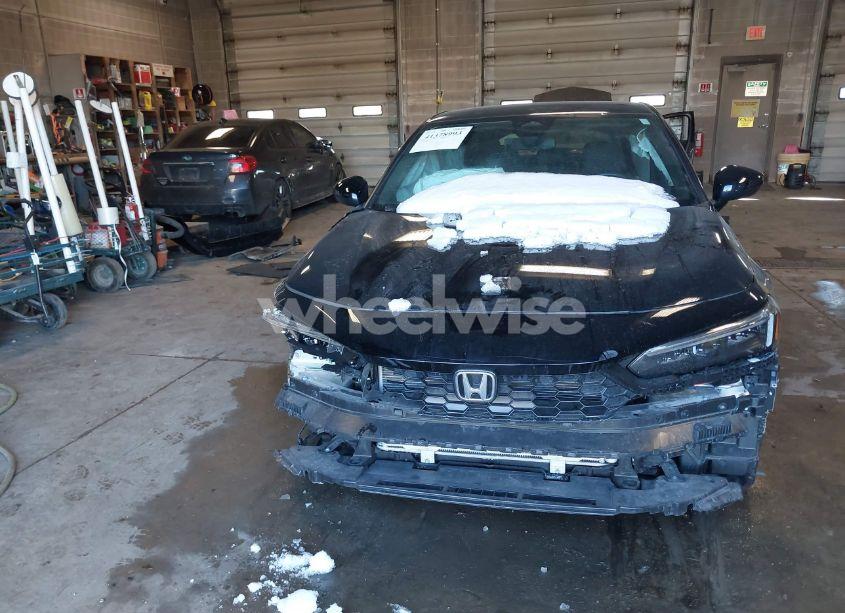 Photo 13 of 2025 Honda Civic SPORT (VIN 19XFL2H89SE000743)