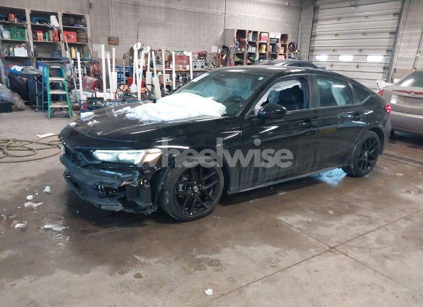 Photo 2 of 2025 Honda Civic SPORT (VIN 19XFL2H89SE000743)