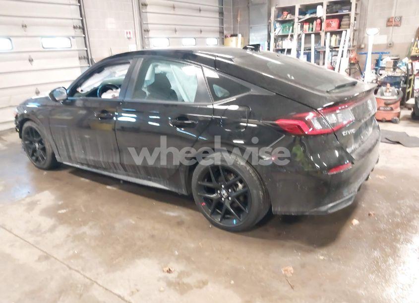 Photo 3 of 2025 Honda Civic SPORT (VIN 19XFL2H89SE000743)