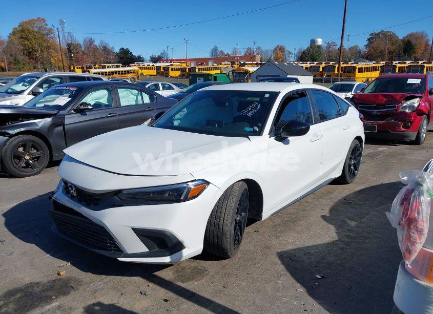 Photo 2 of 2022 Honda Civic SPORT (VIN 19XFL2H8XNE000965)