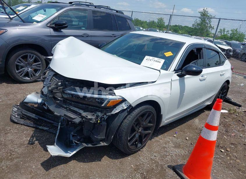 Photo 2 of 2022 Honda Civic SPORT (VIN 19XFL2H8XNE009729)
