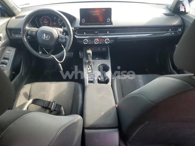 Photo 2 of 2022 HONDA CIVIC SPORT (VIN 19XFL2H8XNE021380)