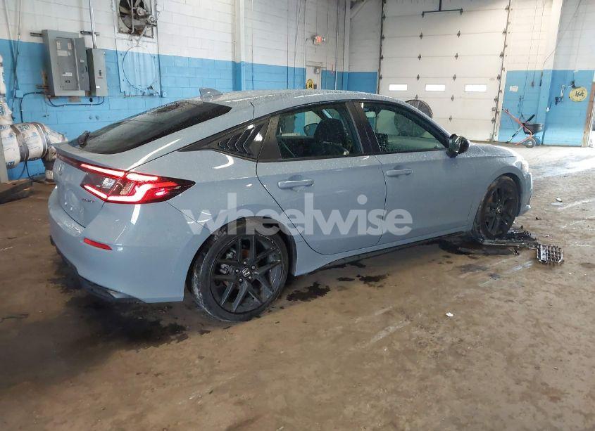 Photo 2 of 2022 Honda Civic SPORT (VIN 19XFL2H8XNE022920)