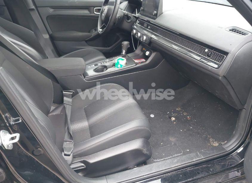 Photo 5 of 2023 Honda Civic SPORT (VIN 19XFL2H8XPE017946)