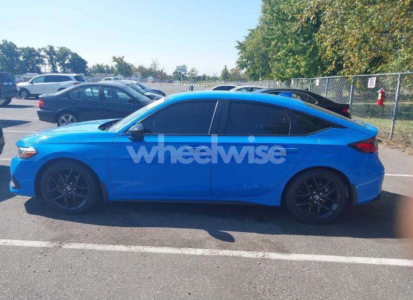 Photo 14 of 2024 Honda Civic SPORT (VIN 19XFL2H8XRE012572)