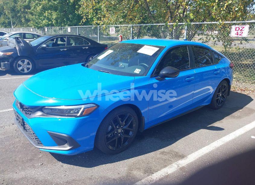 Photo 2 of 2024 Honda Civic SPORT (VIN 19XFL2H8XRE012572)