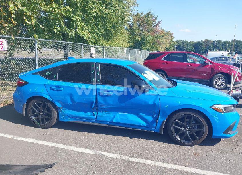 Photo 6 of 2024 Honda Civic SPORT (VIN 19XFL2H8XRE012572)