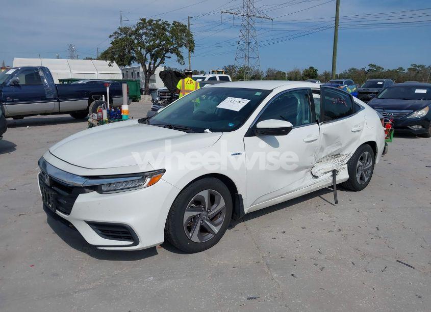 Photo 2 of 2019 Honda Insight LX (VIN 19XZE4F15KE029715)