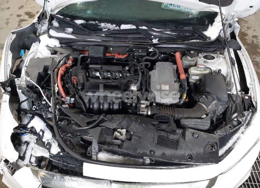 Photo 10 of 2019 Honda Insight EX (VIN 19XZE4F51KE008119)