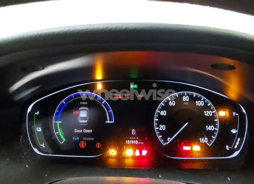 Photo 7 of 2019 Honda Insight EX (VIN 19XZE4F51KE008119)