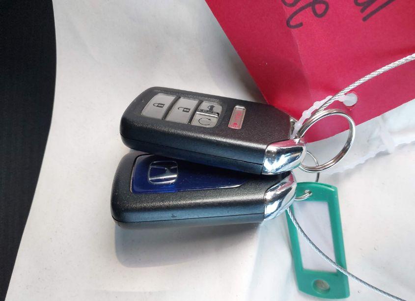 Photo 11 of 2019 Honda Insight EX (VIN 19XZE4F51KE033361)