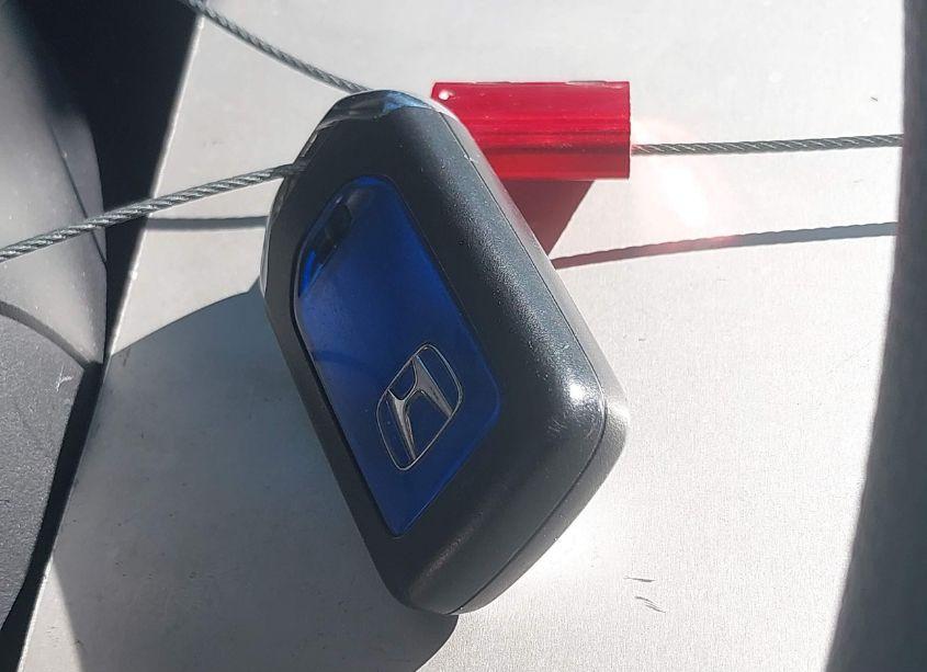 Photo 11 of 2019 Honda Insight EX (VIN 19XZE4F56KE008715)