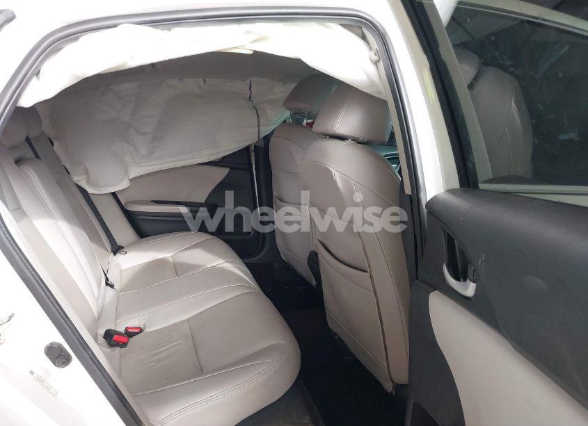 Photo 8 of 2019 Honda Insight EX (VIN 19XZE4F57KE006312)