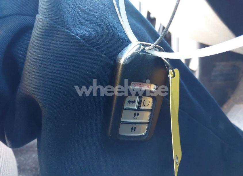 Photo 11 of 2019 Honda Insight EX (VIN 19XZE4F57KE014734)