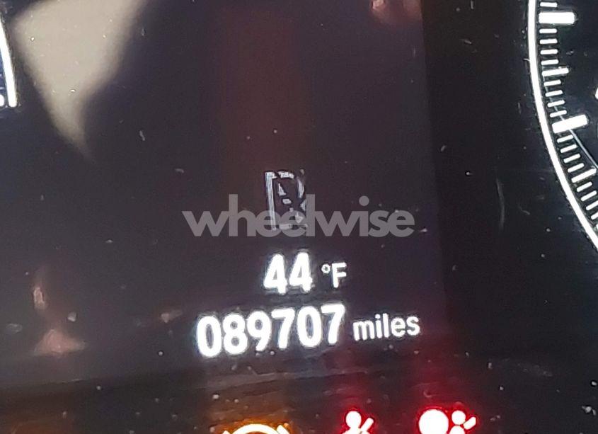 Photo 16 of 2019 Honda Insight EX (VIN 19XZE4F5XKE003775)