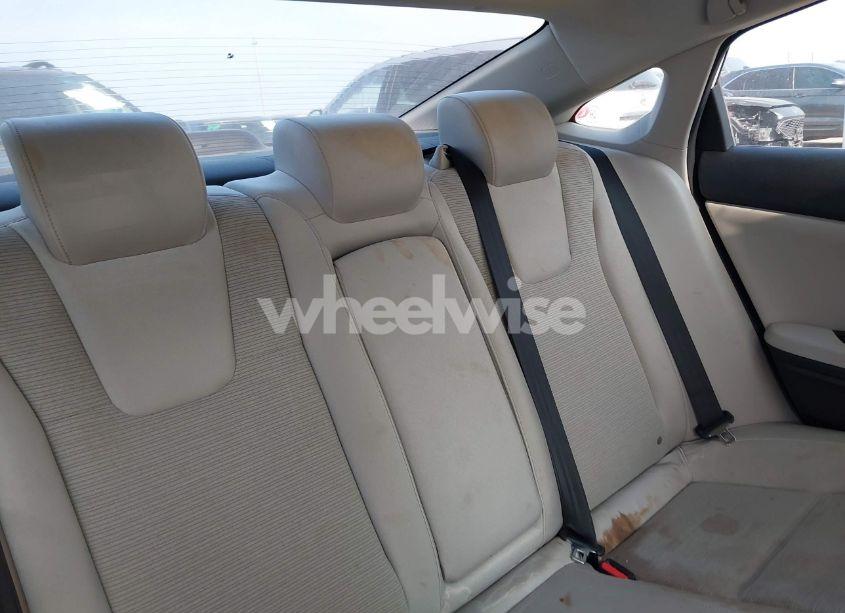Photo 8 of 2019 Honda Insight EX (VIN 19XZE4F5XKE006031)