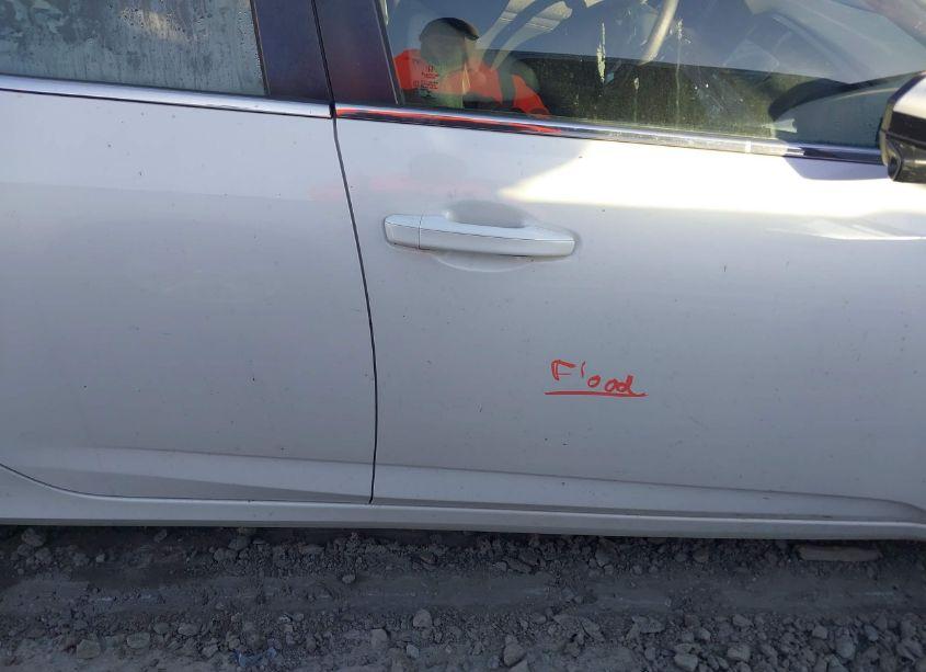 Photo 6 of 2019 Honda Insight EX (VIN 19XZE4F5XKE014453)