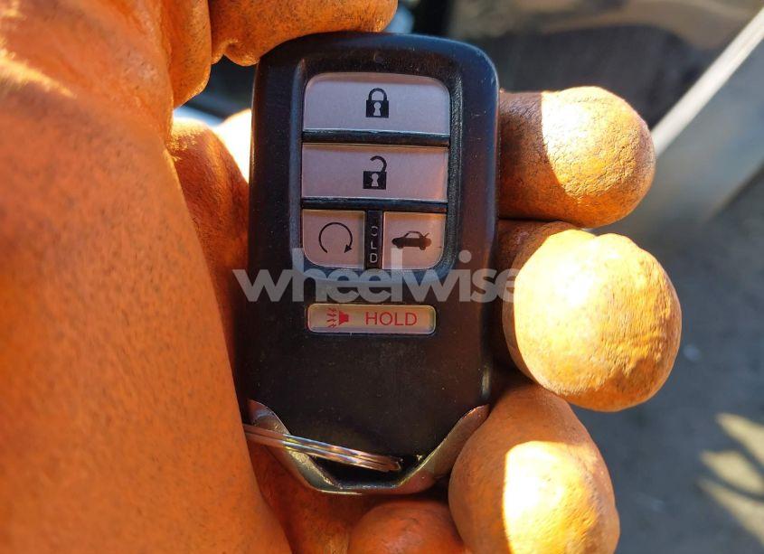 Photo 11 of 2019 Honda Insight TOURING (VIN 19XZE4F97KE019824)