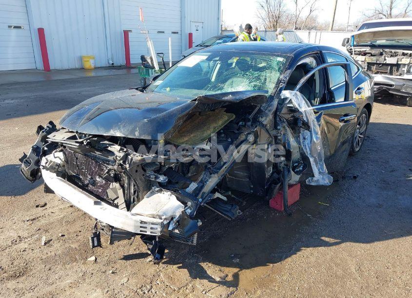 Photo 2 of 2019 Honda Insight TOURING (VIN 19XZE4F97KE019824)