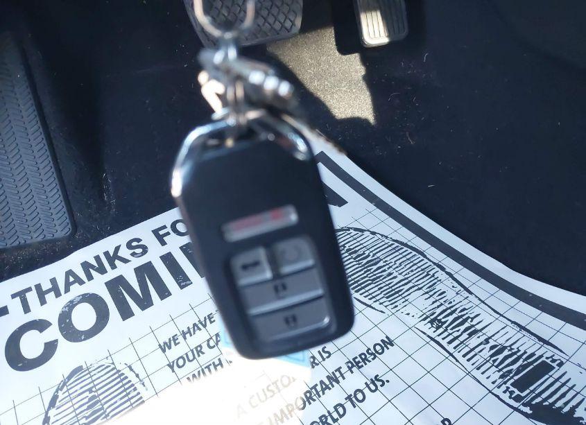 Photo 11 of 2019 Honda Insight TOURING (VIN 19XZE4F98KE014910)