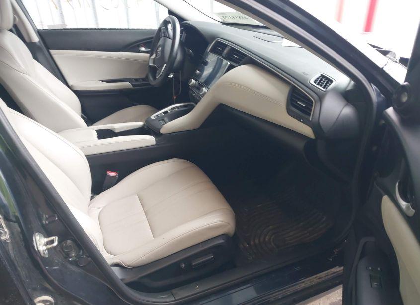 Photo 5 of 2019 Honda Insight TOURING (VIN 19XZE4F9XKE022376)