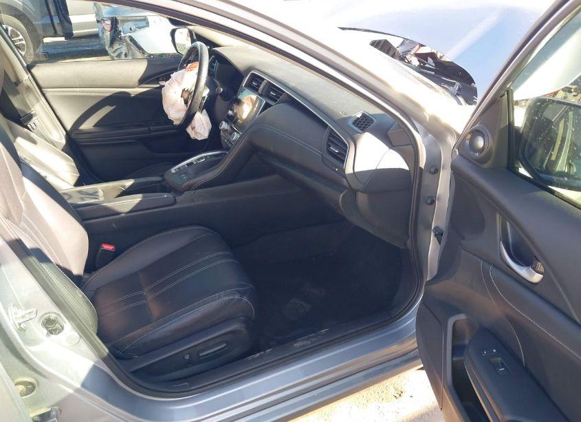 Photo 5 of 2020 Honda Insight TOURING (VIN 19XZE4F9XLE003764)