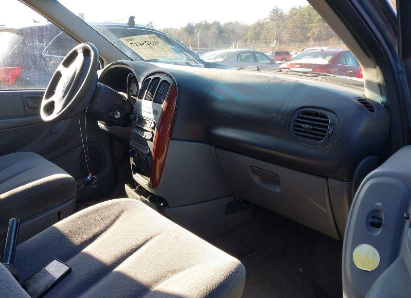 Photo 5 of 2007 Chrysler Town & COUNTRY (VIN 1A4GJ45R07B122974)