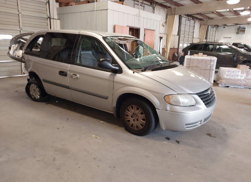 2007 Chrysler Town & COUNTRY (VIN 1A4GJ45R07B145302) main photo