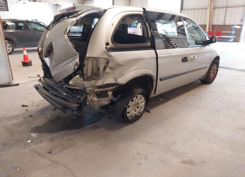 Photo 4 of 2007 Chrysler Town & COUNTRY (VIN 1A4GJ45R07B145302)