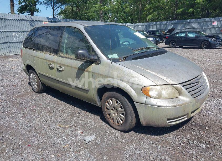 2007 Chrysler Town & COUNTRY (VIN 1A4GJ45R07B152105) main photo