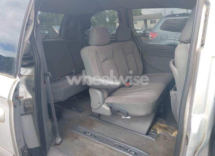 Photo 8 of 2007 Chrysler Town & COUNTRY (VIN 1A4GJ45R07B162889)