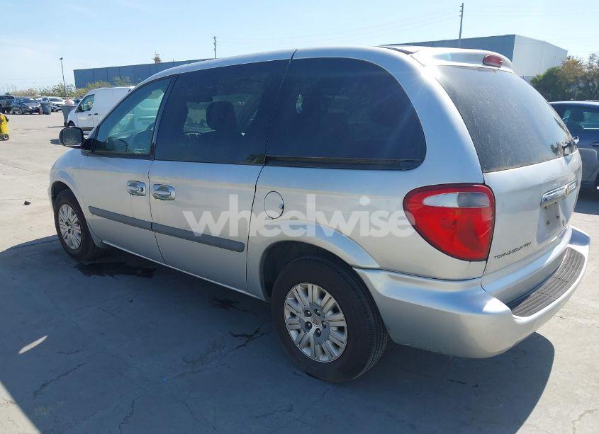 Photo 3 of 2007 Chrysler Town & COUNTRY (VIN 1A4GJ45R07B242144)