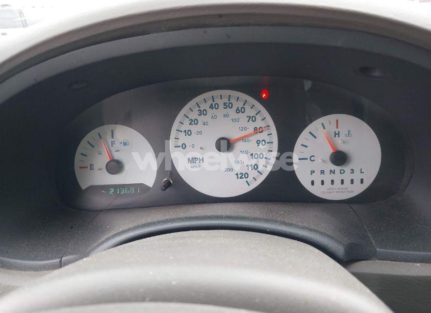 Photo 7 of 2007 Chrysler Town & COUNTRY (VIN 1A4GJ45R17B173318)